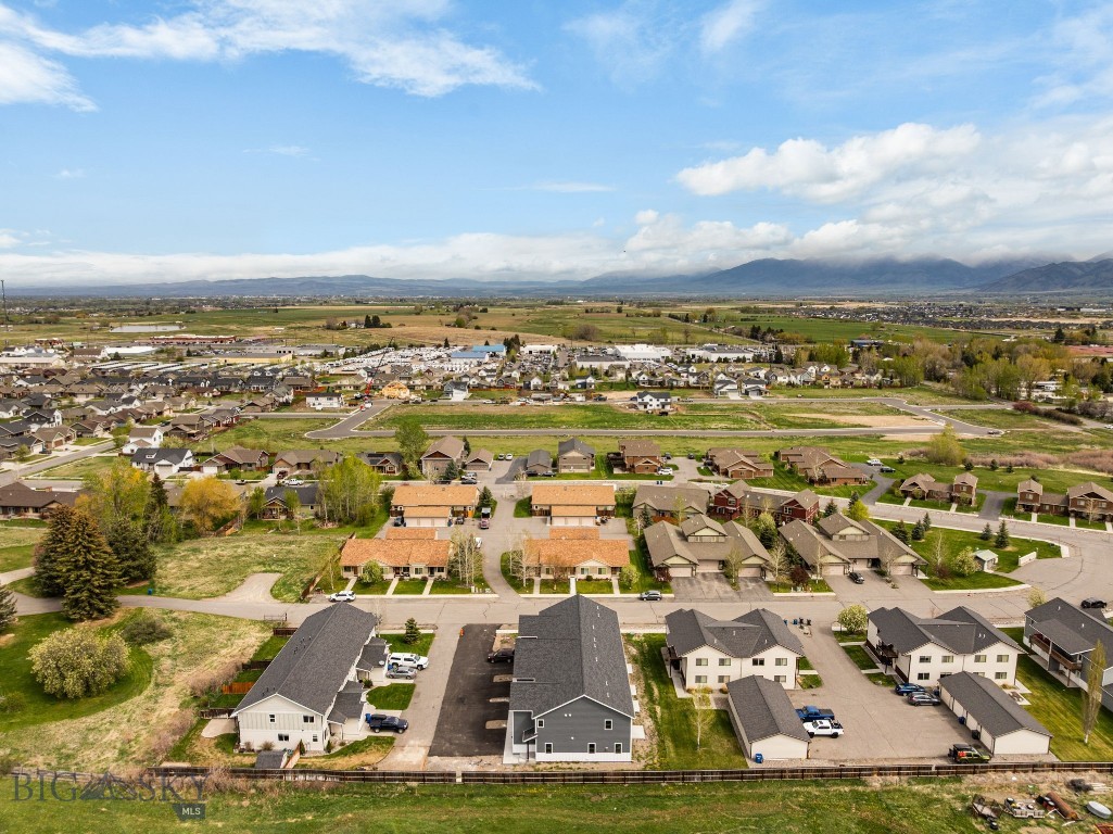 Falcon Hollow - Residential