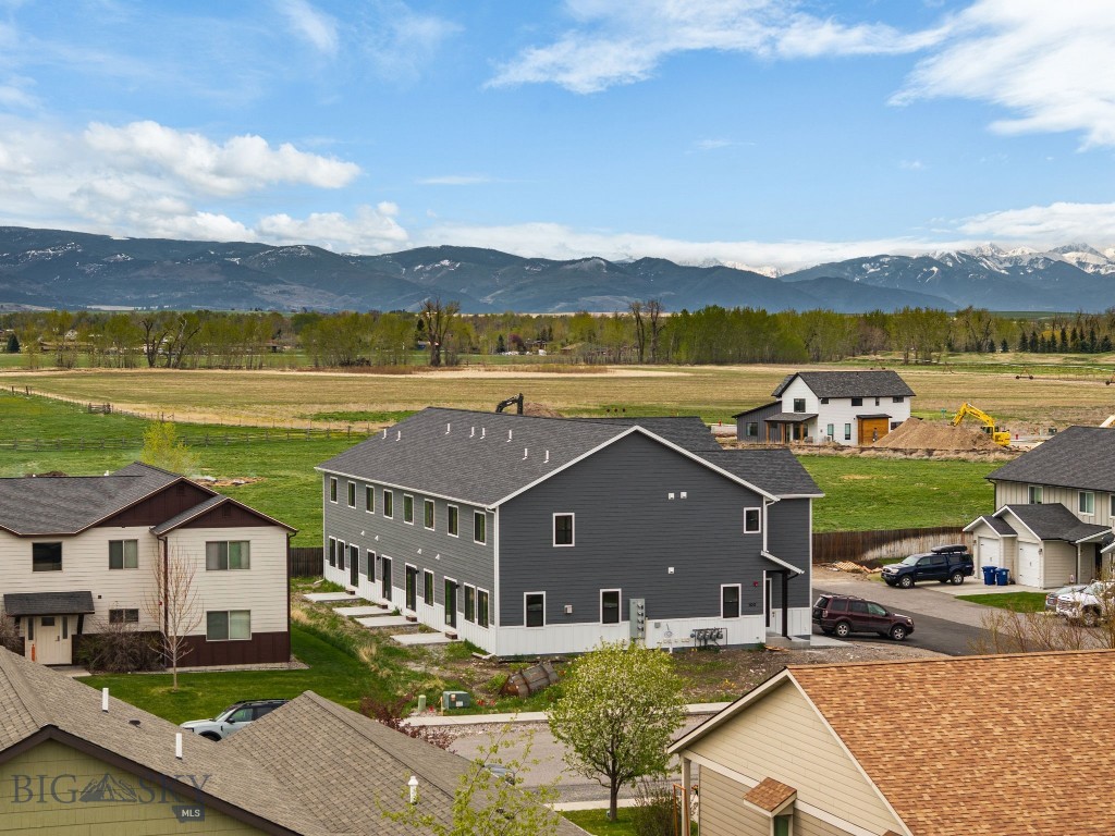 Falcon Hollow - Residential