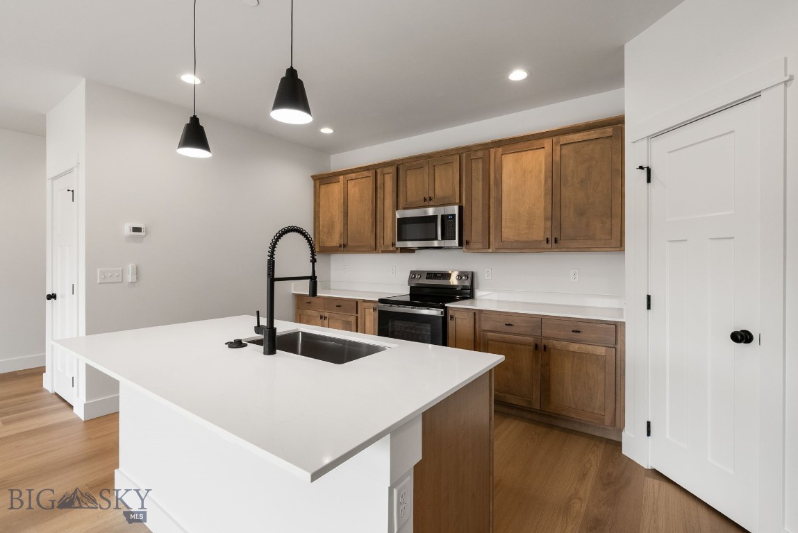Falcon Hollow - Residential