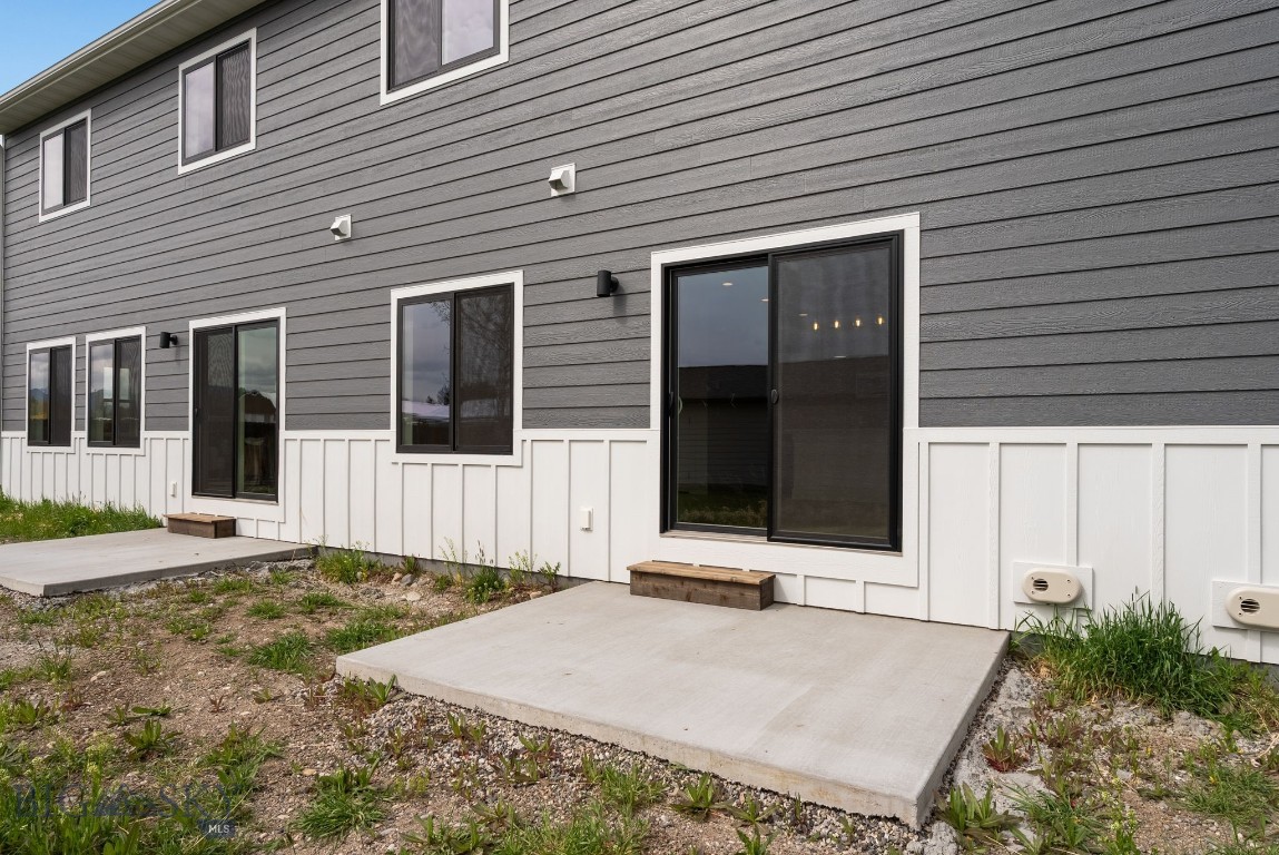 Falcon Hollow - Residential