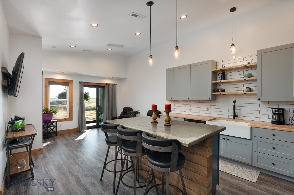 Belgrade, Montana 59714, United States, 3 Bedrooms Bedrooms, ,2 BathroomsBathrooms,Residential,Active,46520