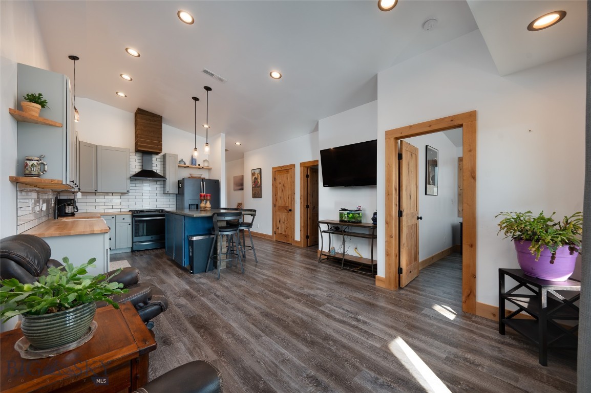 Belgrade, Montana 59714, United States, 3 Bedrooms Bedrooms, ,2 BathroomsBathrooms,Residential,Active,46520