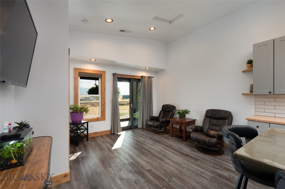 Belgrade, Montana 59714, United States, 3 Bedrooms Bedrooms, ,2 BathroomsBathrooms,Residential,Active,46520