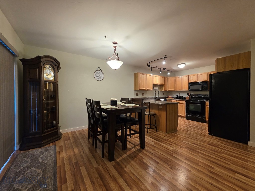 Emerald Park Condos - Residential