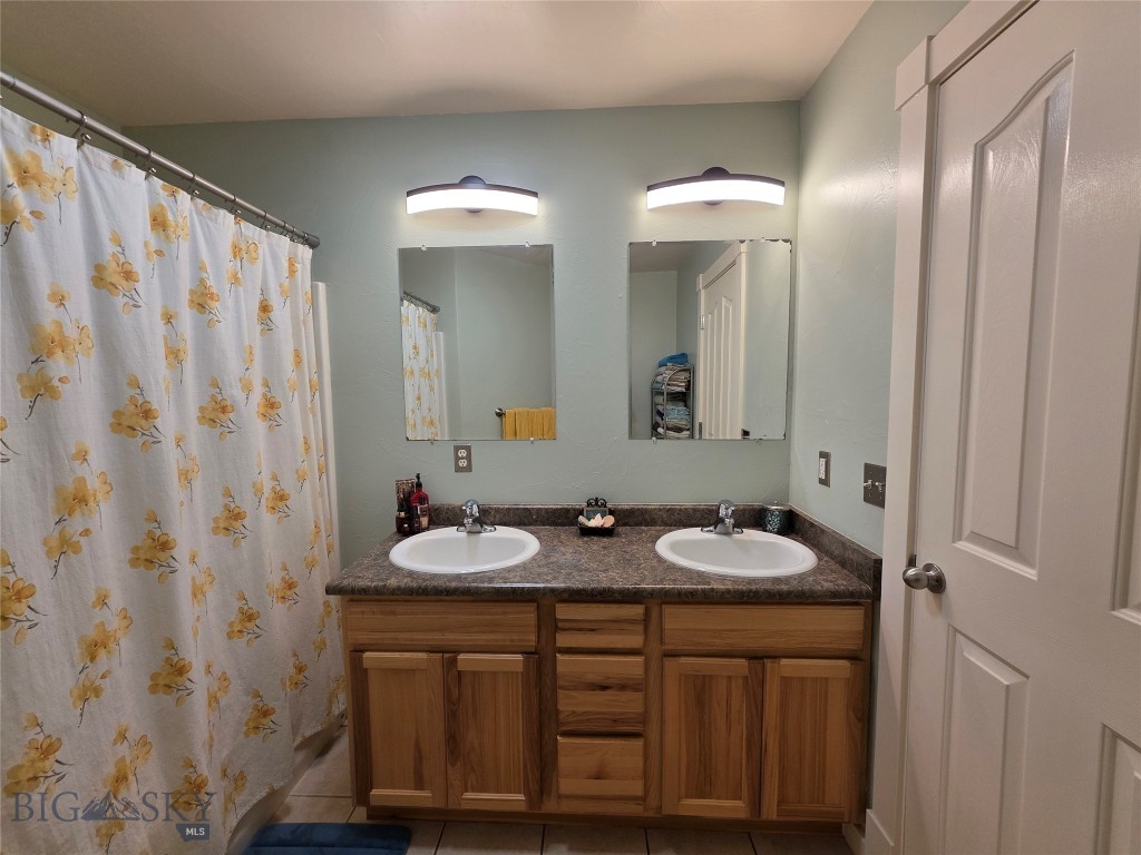 Emerald Park Condos - Residential