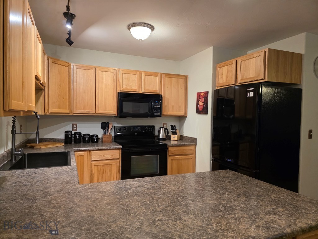 Emerald Park Condos - Residential