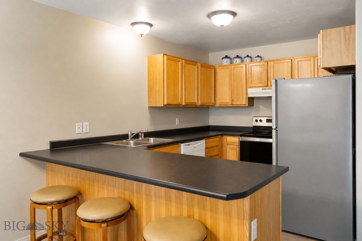 Madison Court Condos - Residential