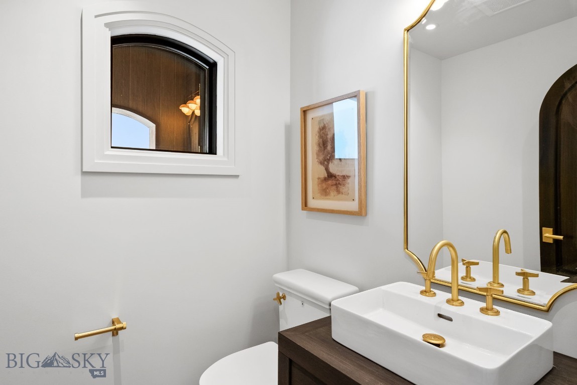 Yellowtail Residences Condominiums - Residential