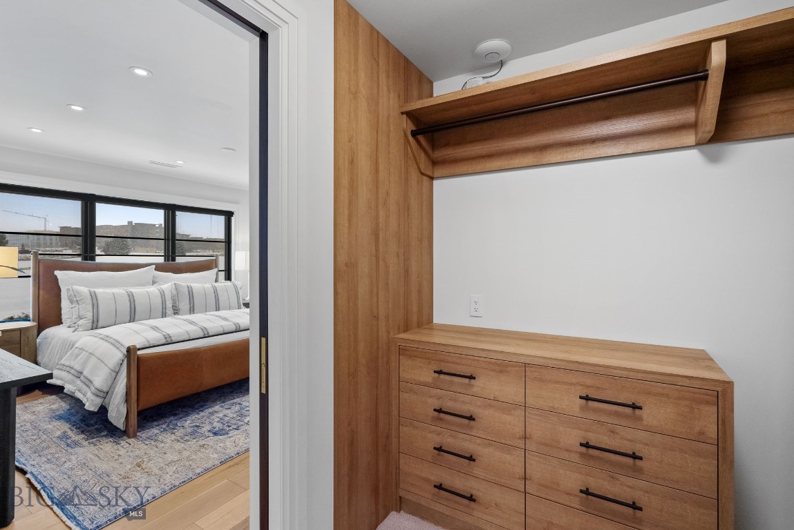 Yellowtail Residences Condominiums - Residential