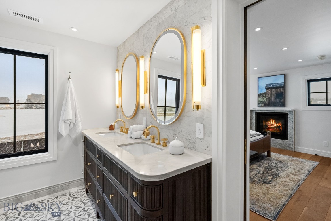 Yellowtail Residences Condominiums - Residential