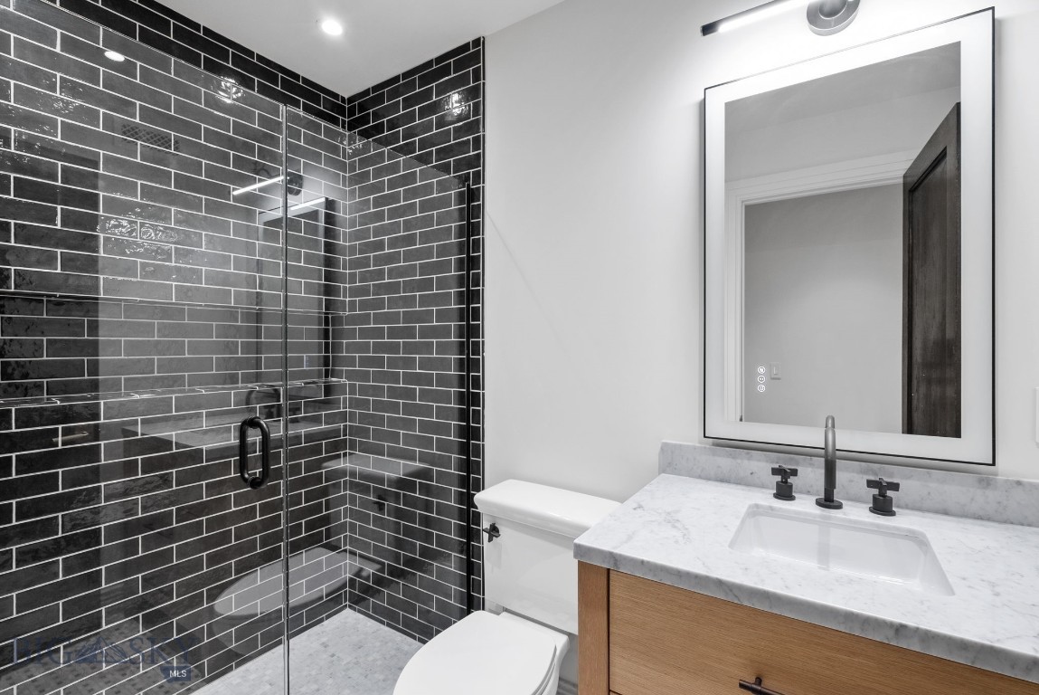 Yellowtail Residences Condominiums - Residential