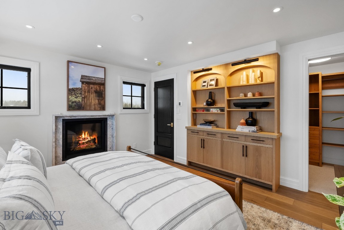 Yellowtail Residences Condominiums - Residential