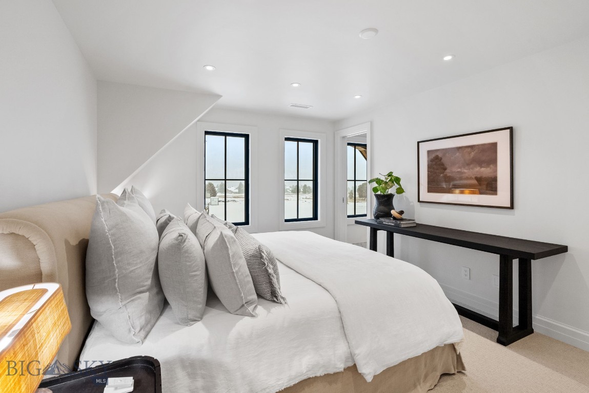 Yellowtail Residences Condominiums - Residential