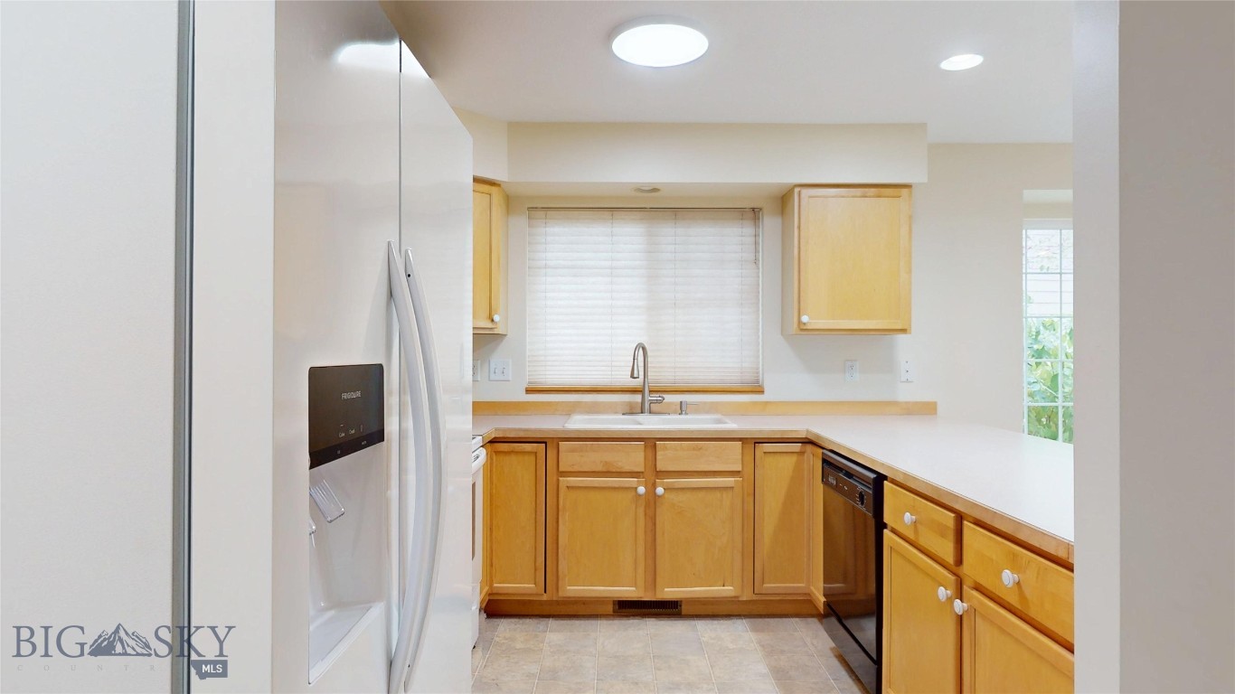 Aspen Plc Condo - Residential