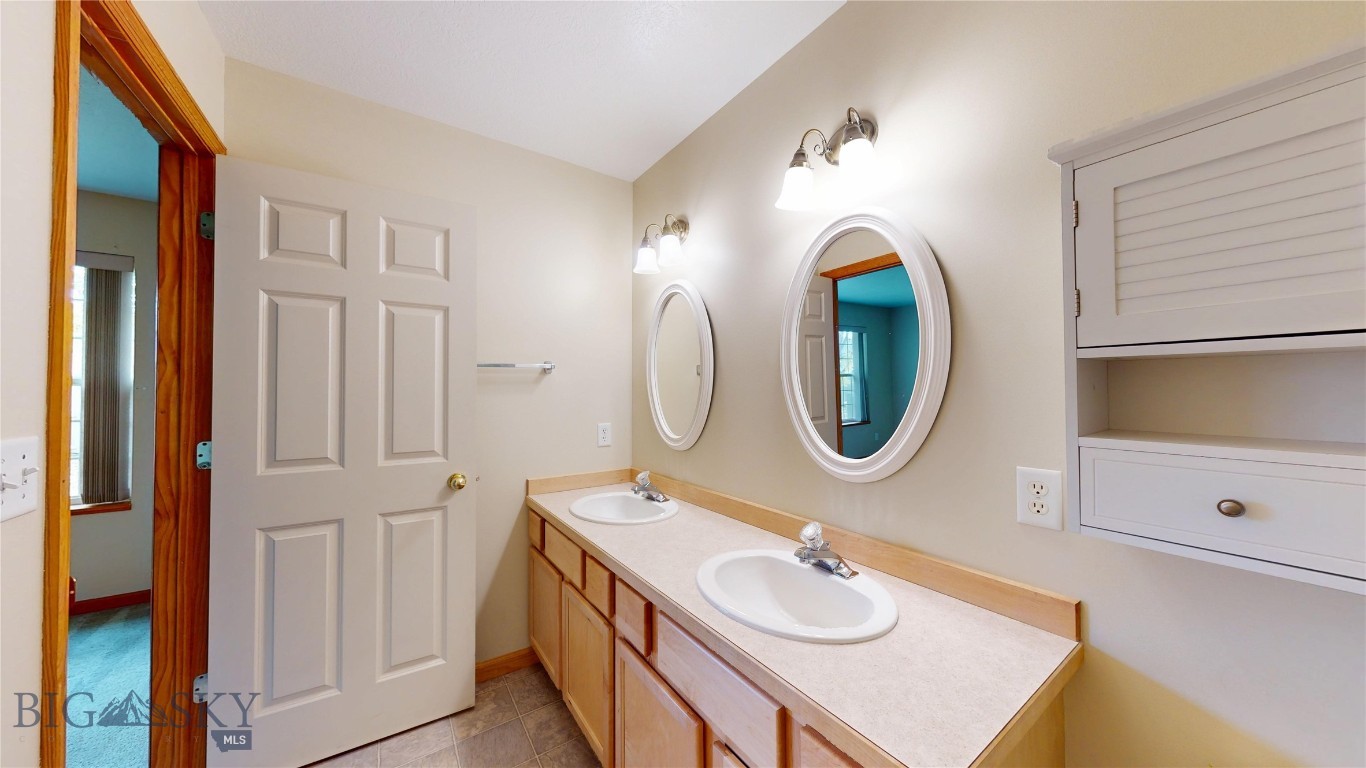 Aspen Plc Condo - Residential