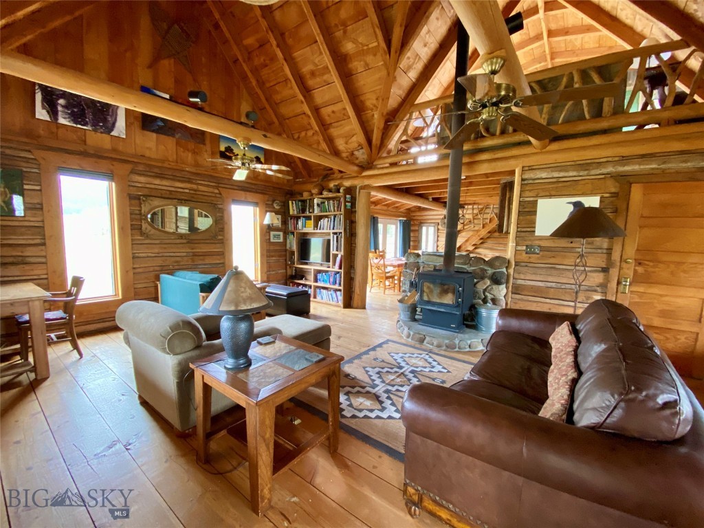 9 Grizzly Meadow Road