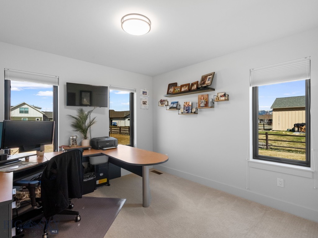 Manhattan, Montana 59741, United States, 5 Bedrooms Bedrooms, ,3 BathroomsBathrooms,Residential,Contingent,106633