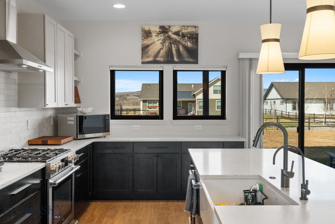 Manhattan, Montana 59741, United States, 5 Bedrooms Bedrooms, ,3 BathroomsBathrooms,Residential,Contingent,106633