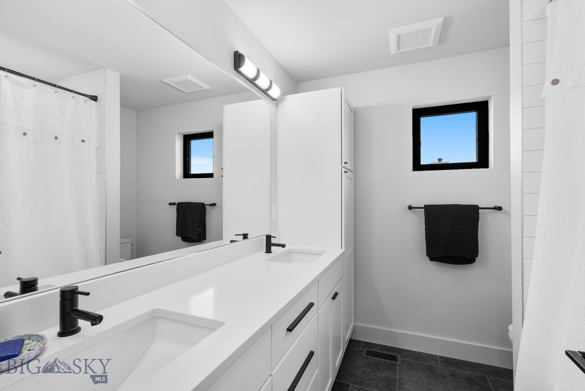 Manhattan, Montana 59741, United States, 5 Bedrooms Bedrooms, ,3 BathroomsBathrooms,Residential,Contingent,106633