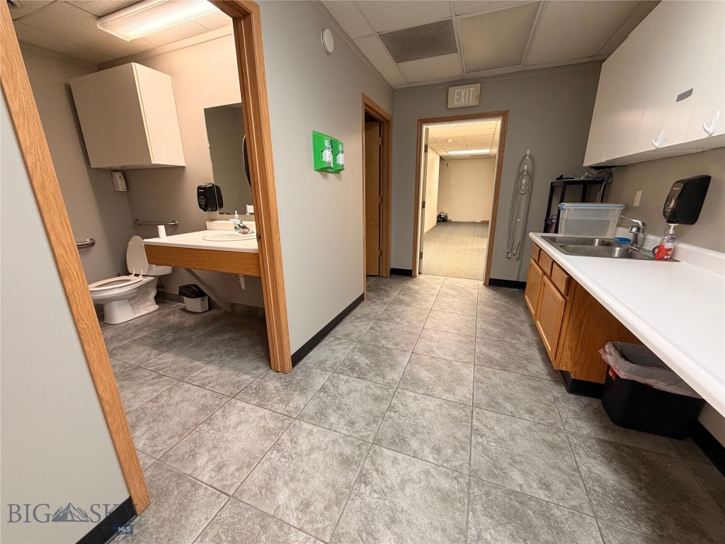 Shedhorn - Commercial Lease