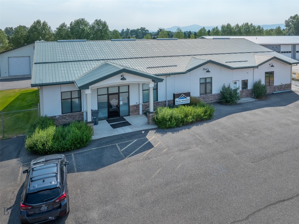 Shedhorn - Commercial Lease