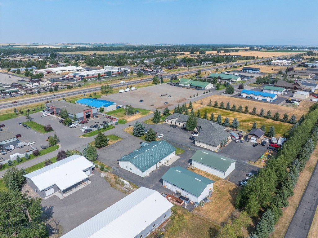 Shedhorn - Commercial Lease