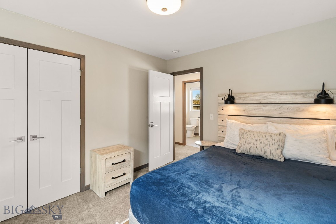 Oak Meadows - Residential