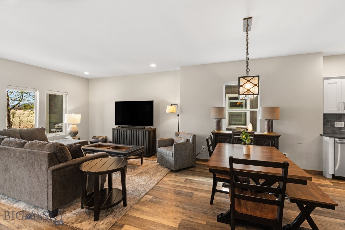 Oak Meadows - Residential