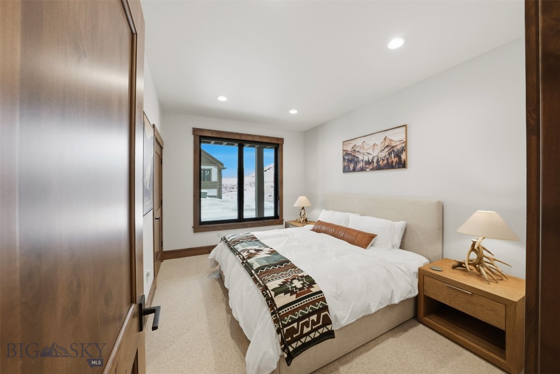 Cascade Ridge Condos - Residential