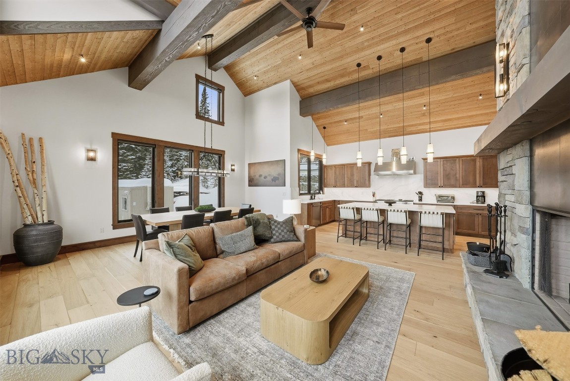 Cascade Ridge Condos - Residential