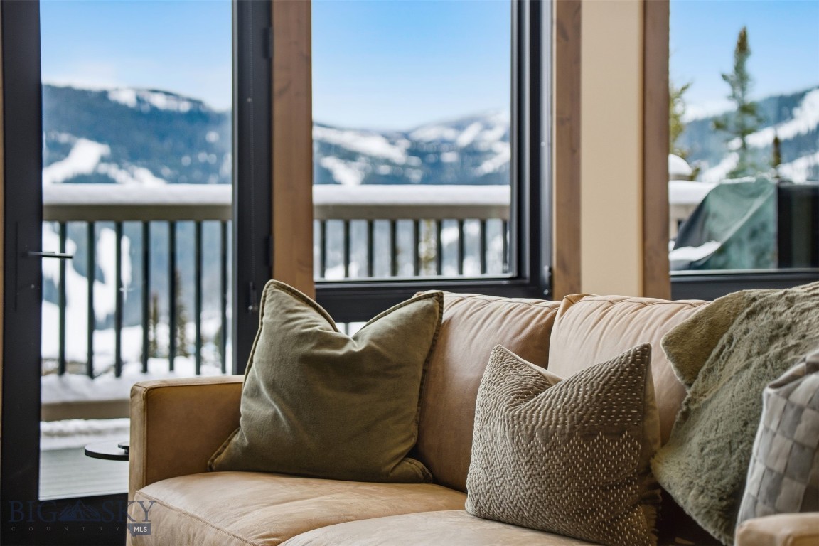 Cascade Ridge Condos - Residential