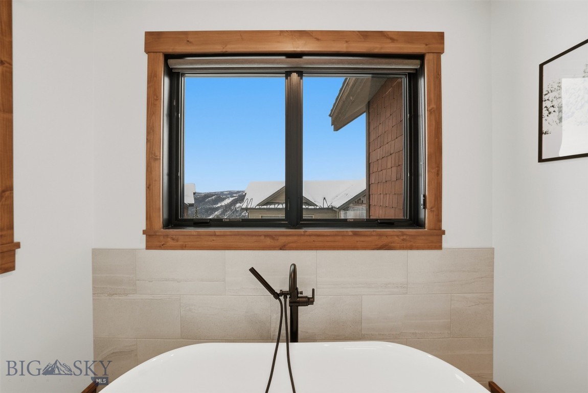 Cascade Ridge Condos - Residential