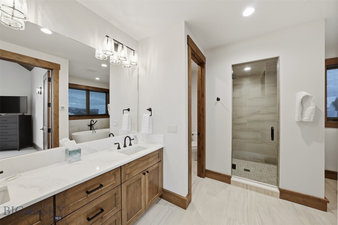 Cascade Ridge Condos - Residential