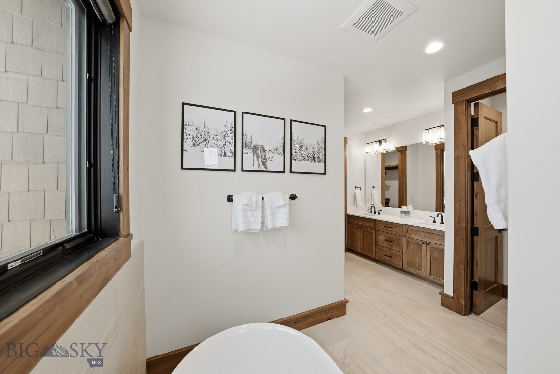 Cascade Ridge Condos - Residential