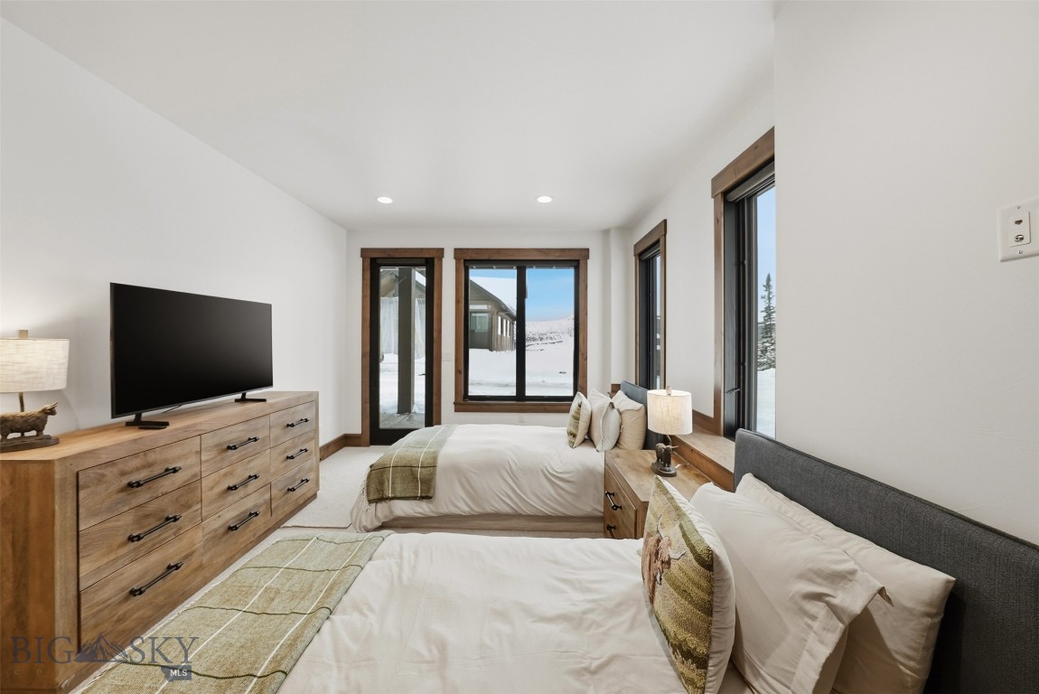 Cascade Ridge Condos - Residential