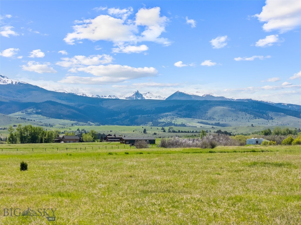 Shining Mountain West - Land