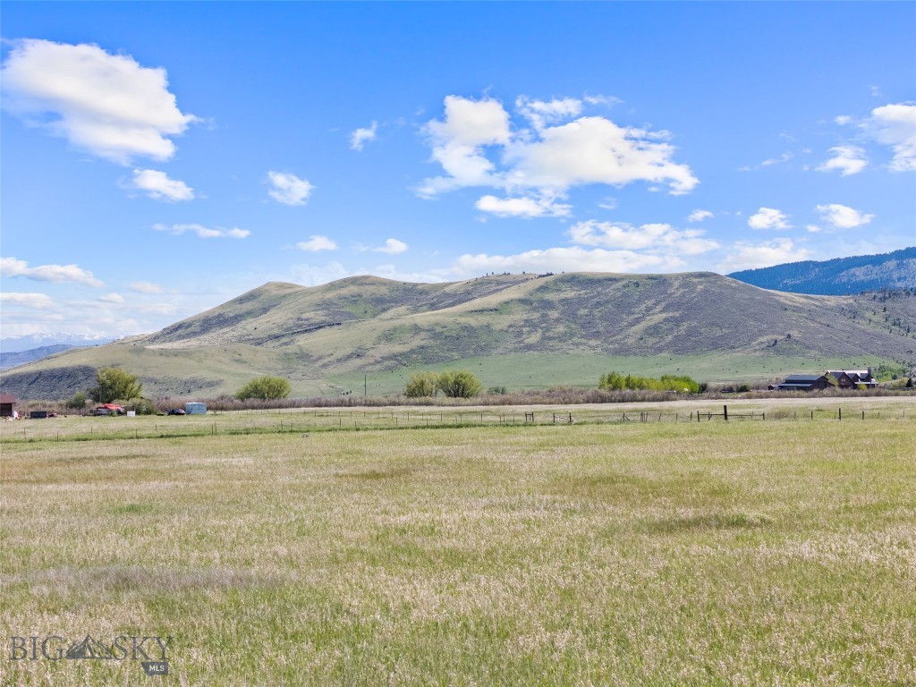 Shining Mountain West - Land
