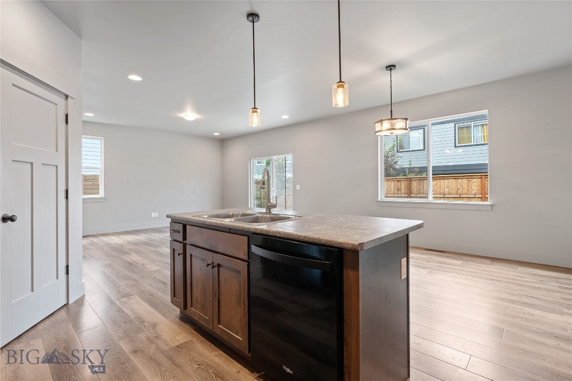 Belgrade, Montana 59714, United States, 3 Bedrooms Bedrooms, ,3 BathroomsBathrooms,Residential,Active,108264