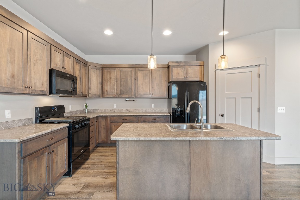 Belgrade, Montana 59714, United States, 3 Bedrooms Bedrooms, ,3 BathroomsBathrooms,Residential,Active,108264