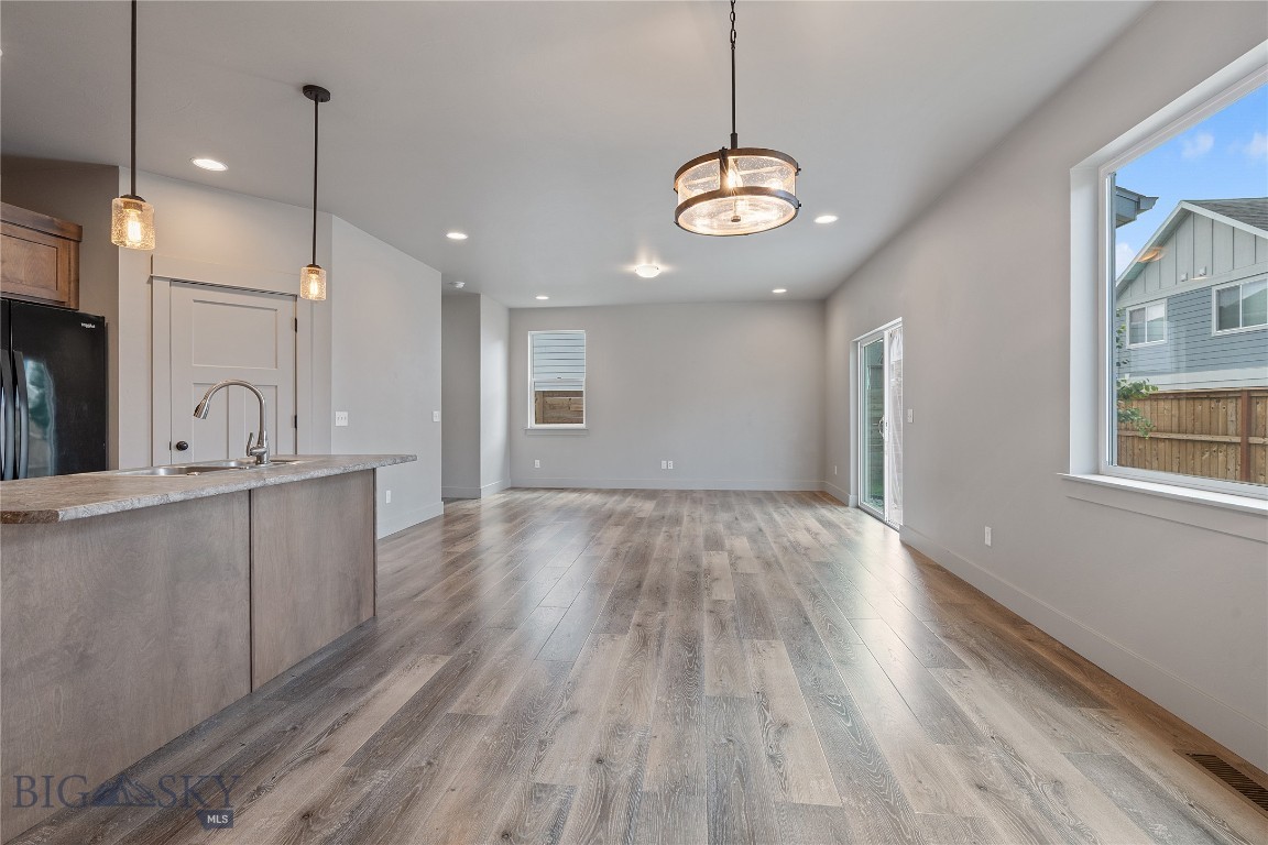 Belgrade, Montana 59714, United States, 3 Bedrooms Bedrooms, ,3 BathroomsBathrooms,Residential,Active,108264