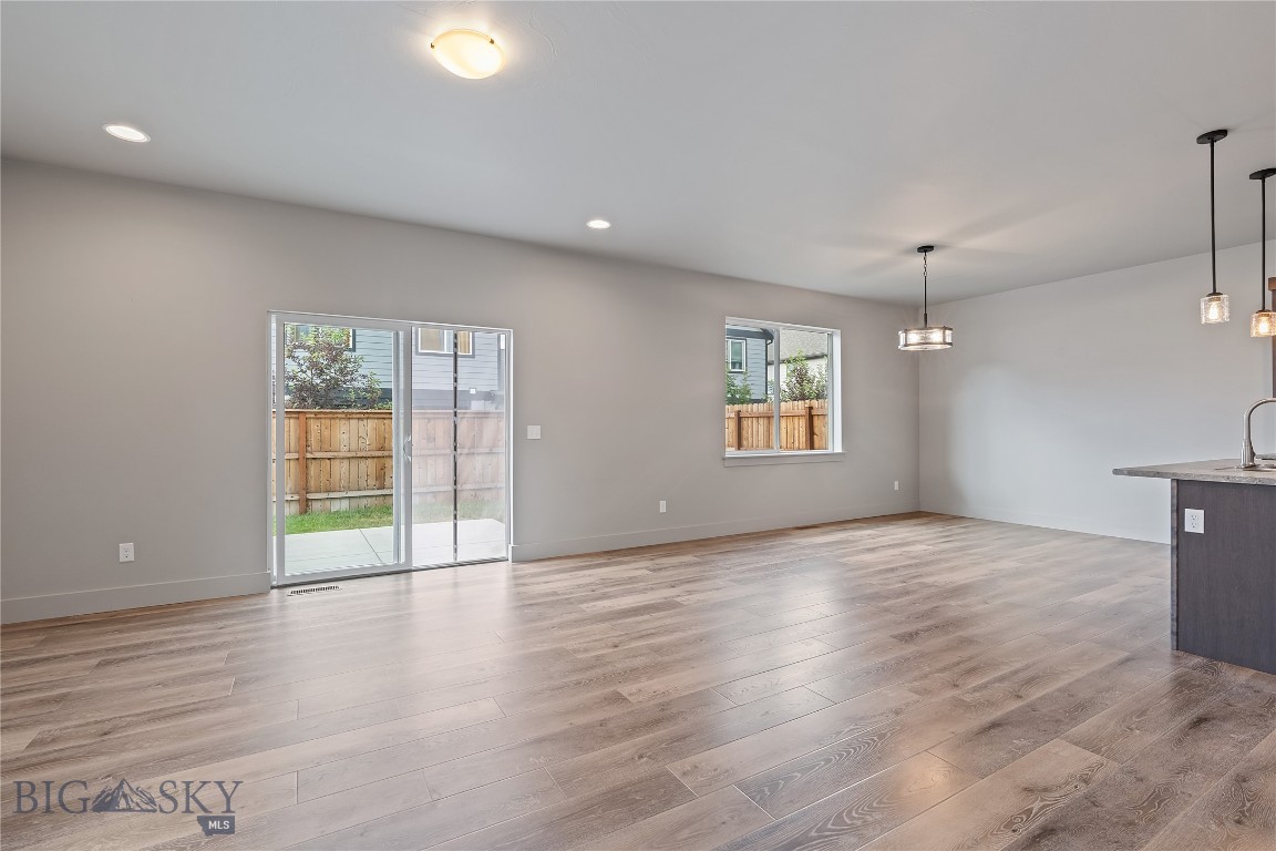 Belgrade, Montana 59714, United States, 3 Bedrooms Bedrooms, ,3 BathroomsBathrooms,Residential,Active,108264