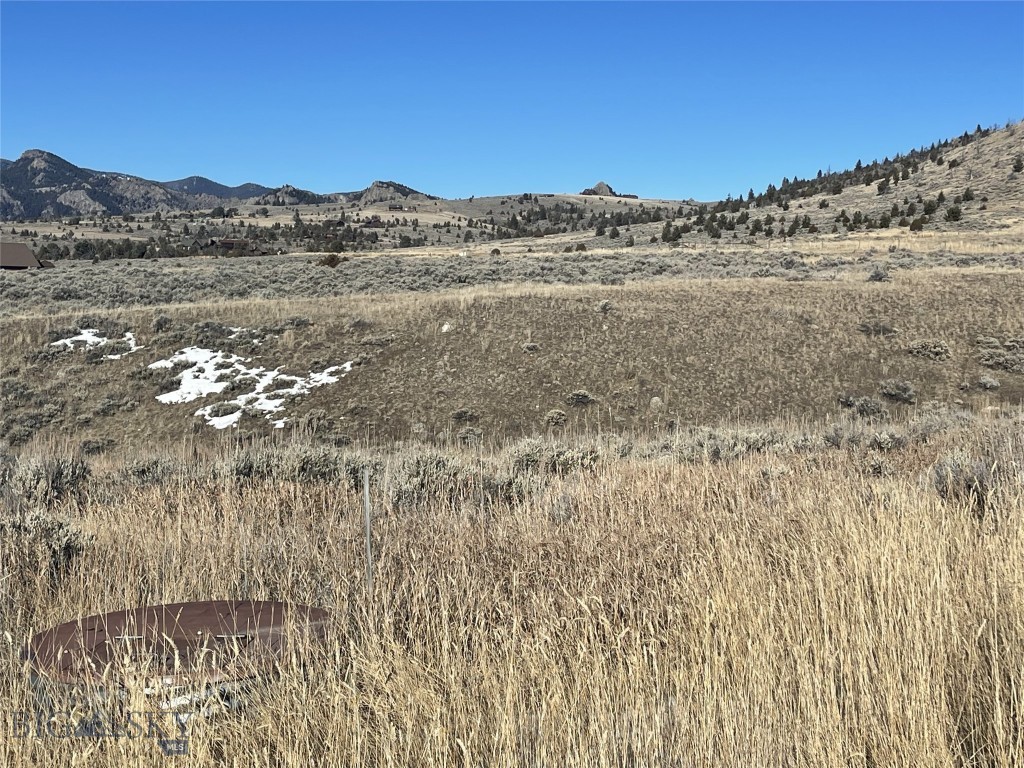 Shining Mountain West - Land