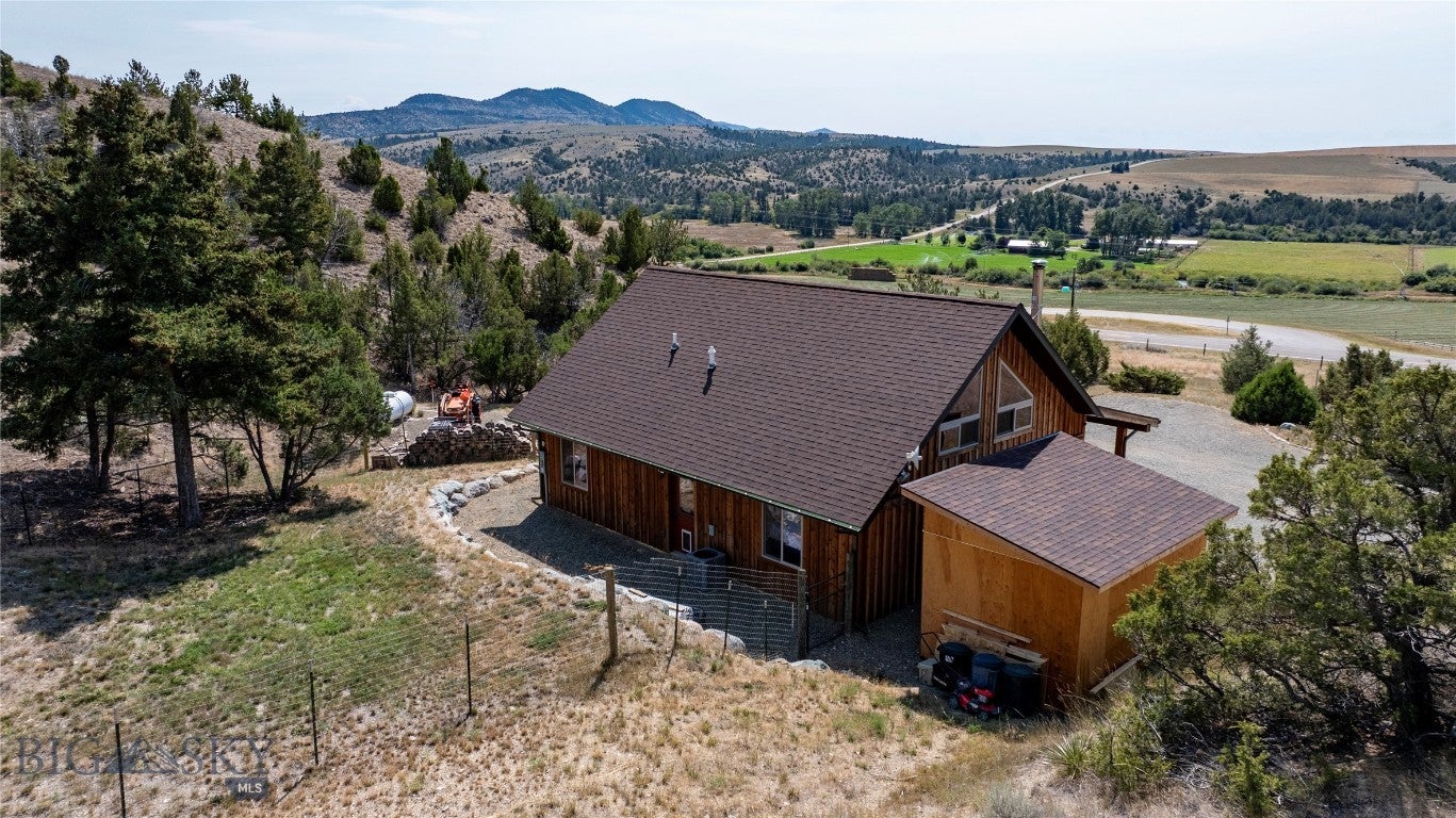 729 US HWY 12 E