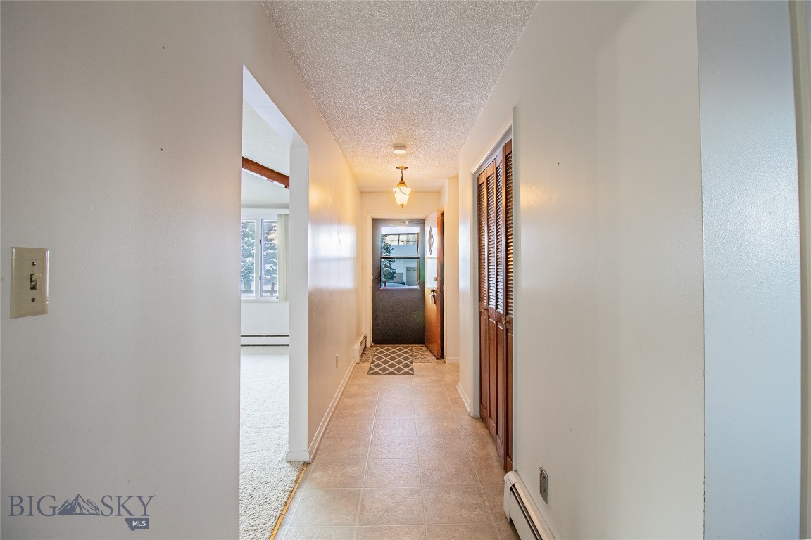 Butte, Montana 59701, United States, 5 Bedrooms Bedrooms, ,2 BathroomsBathrooms,Residential,Contingent,4353