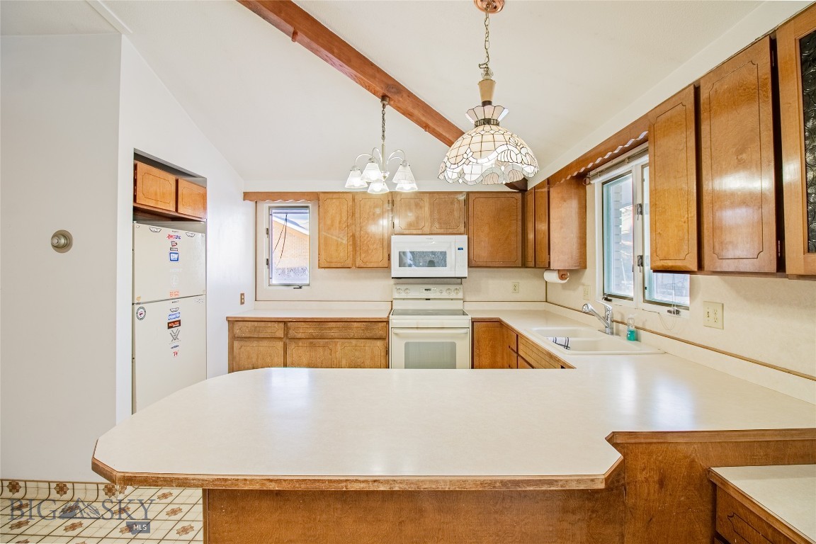 Butte, Montana 59701, United States, 5 Bedrooms Bedrooms, ,2 BathroomsBathrooms,Residential,Contingent,4353