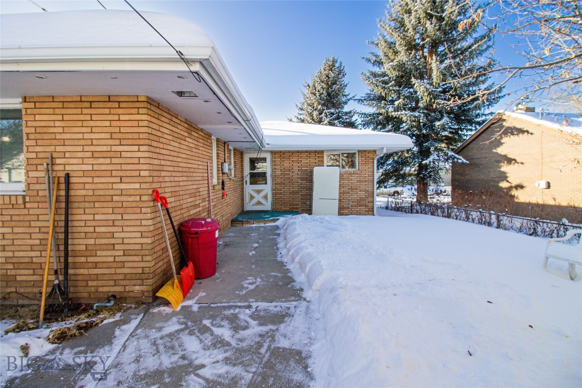 Butte, Montana 59701, United States, 5 Bedrooms Bedrooms, ,2 BathroomsBathrooms,Residential,Contingent,4353