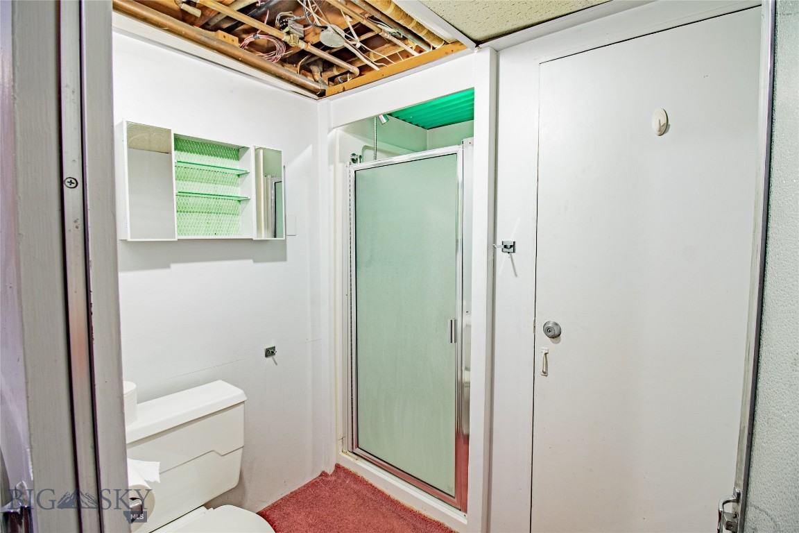 Butte, Montana 59701, United States, 5 Bedrooms Bedrooms, ,2 BathroomsBathrooms,Residential,Contingent,4353