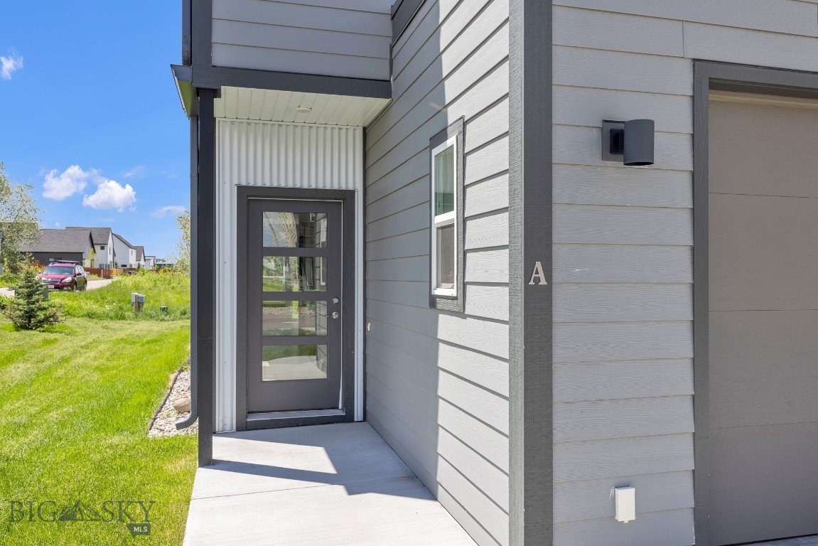 Bozeman, Montana 59718, United States, 3 Bedrooms Bedrooms, ,2 BathroomsBathrooms,Residential,Contingent,55210