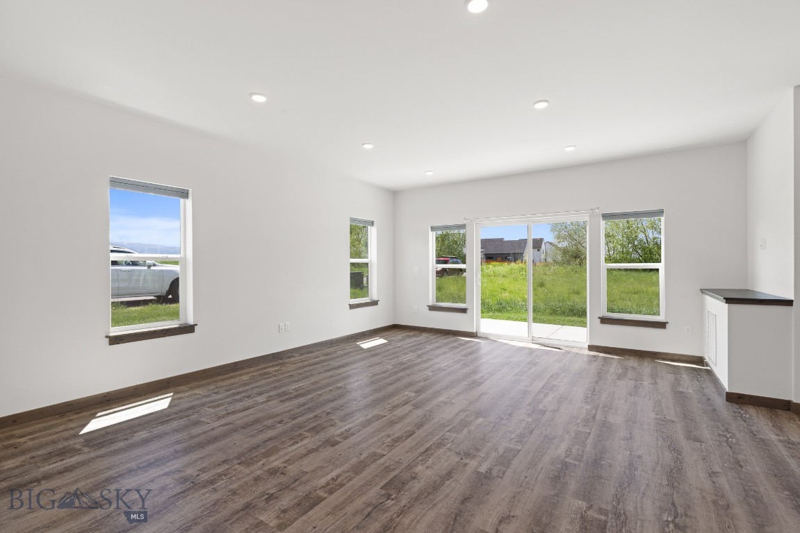 Bozeman, Montana 59718, United States, 3 Bedrooms Bedrooms, ,2 BathroomsBathrooms,Residential,Contingent,55210