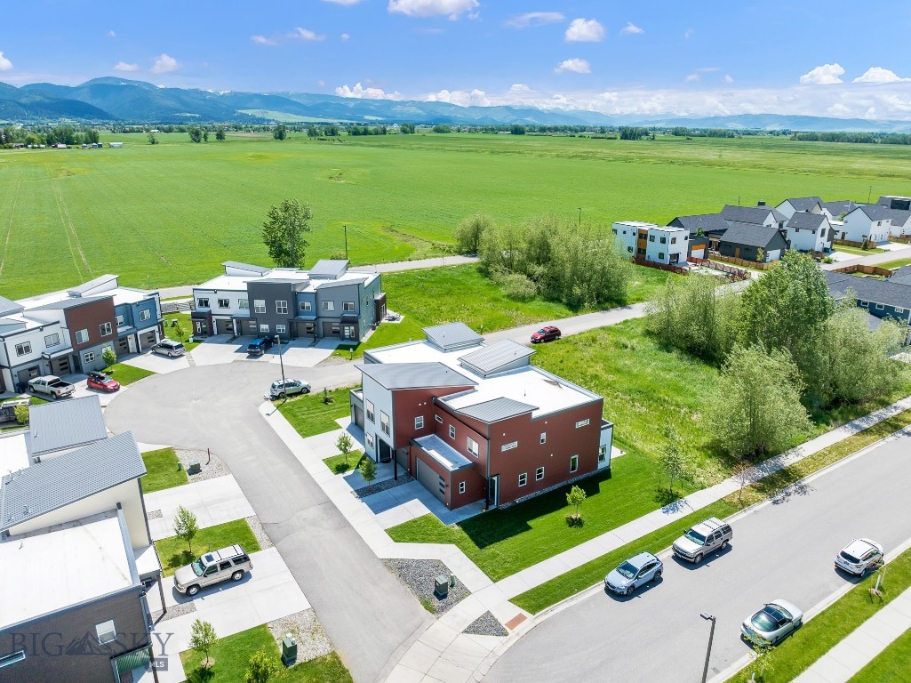 Bozeman, Montana 59718, United States, 3 Bedrooms Bedrooms, ,2 BathroomsBathrooms,Residential,Contingent,55210